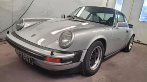 Porsche-930-6